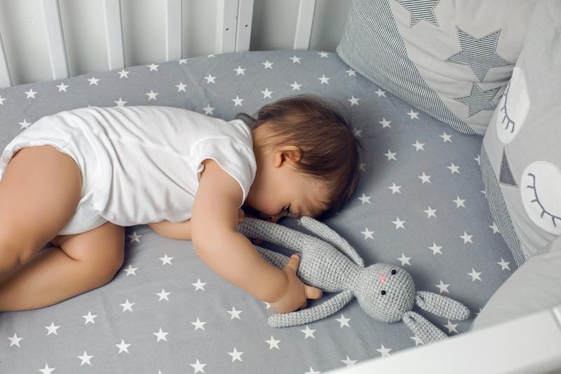 Jak odpowiednio ubrać dzieci przed pójściem spać